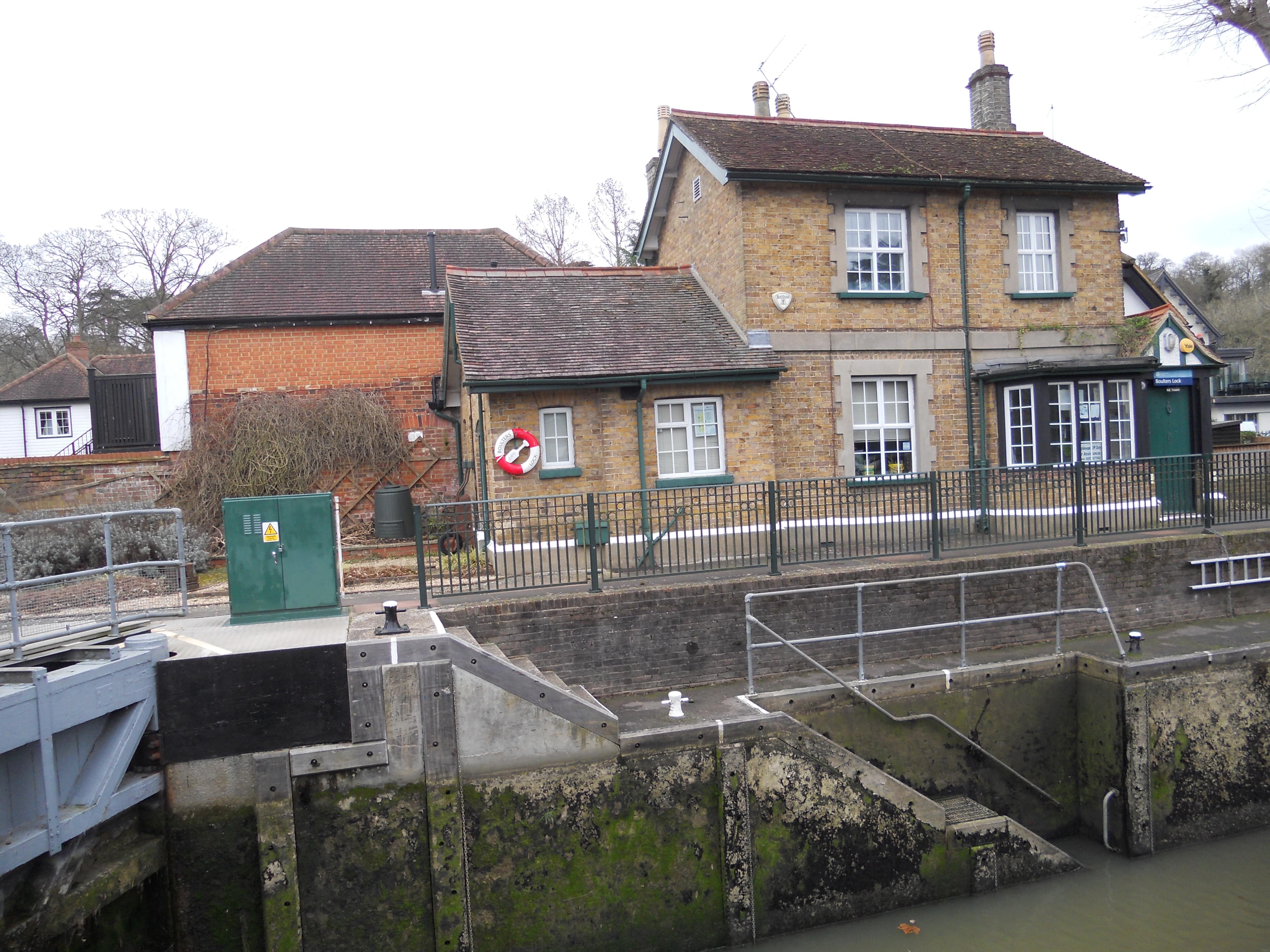 Boulters Lock keepers house