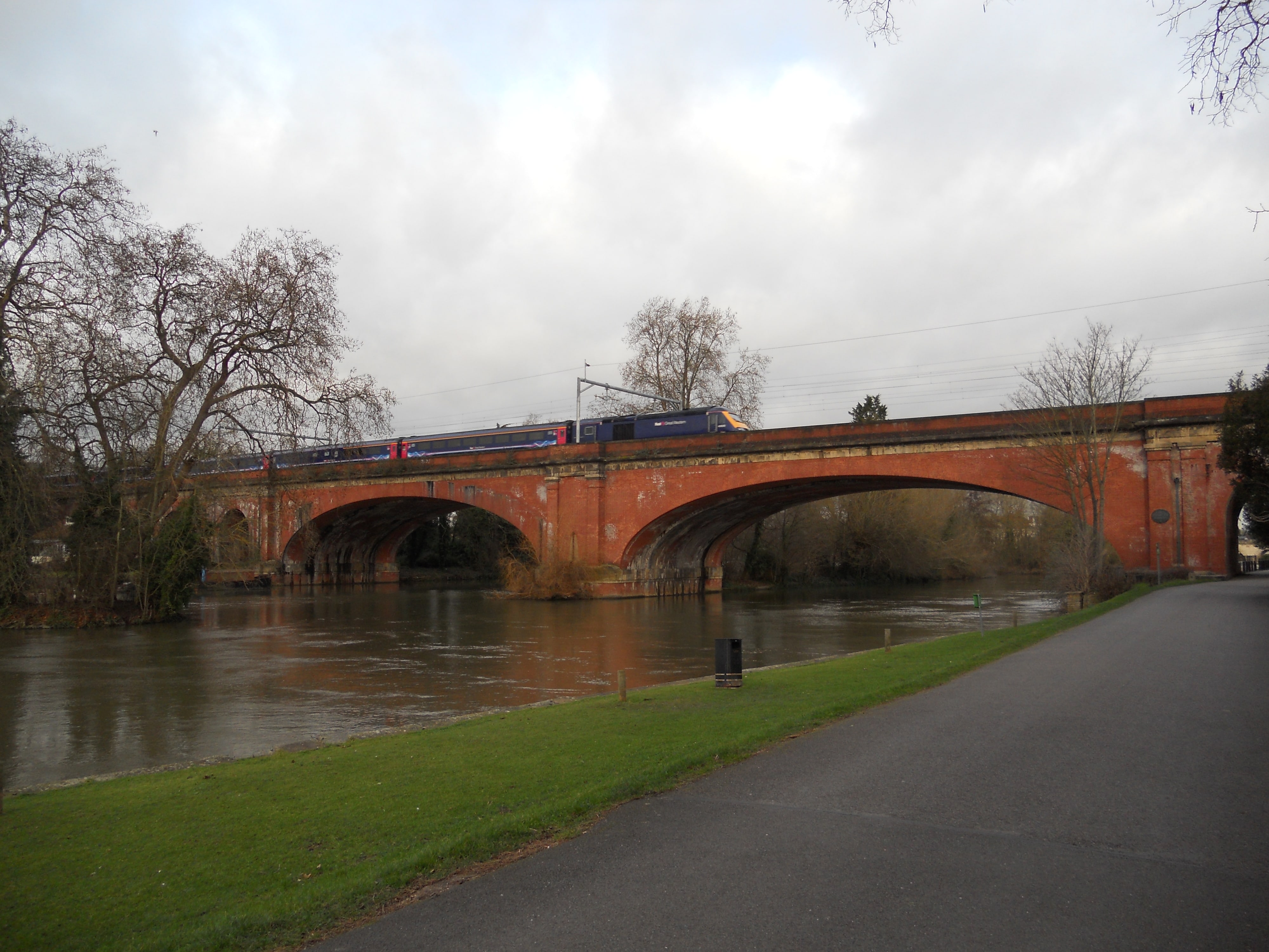Brunels Bridge and Sounding Arch