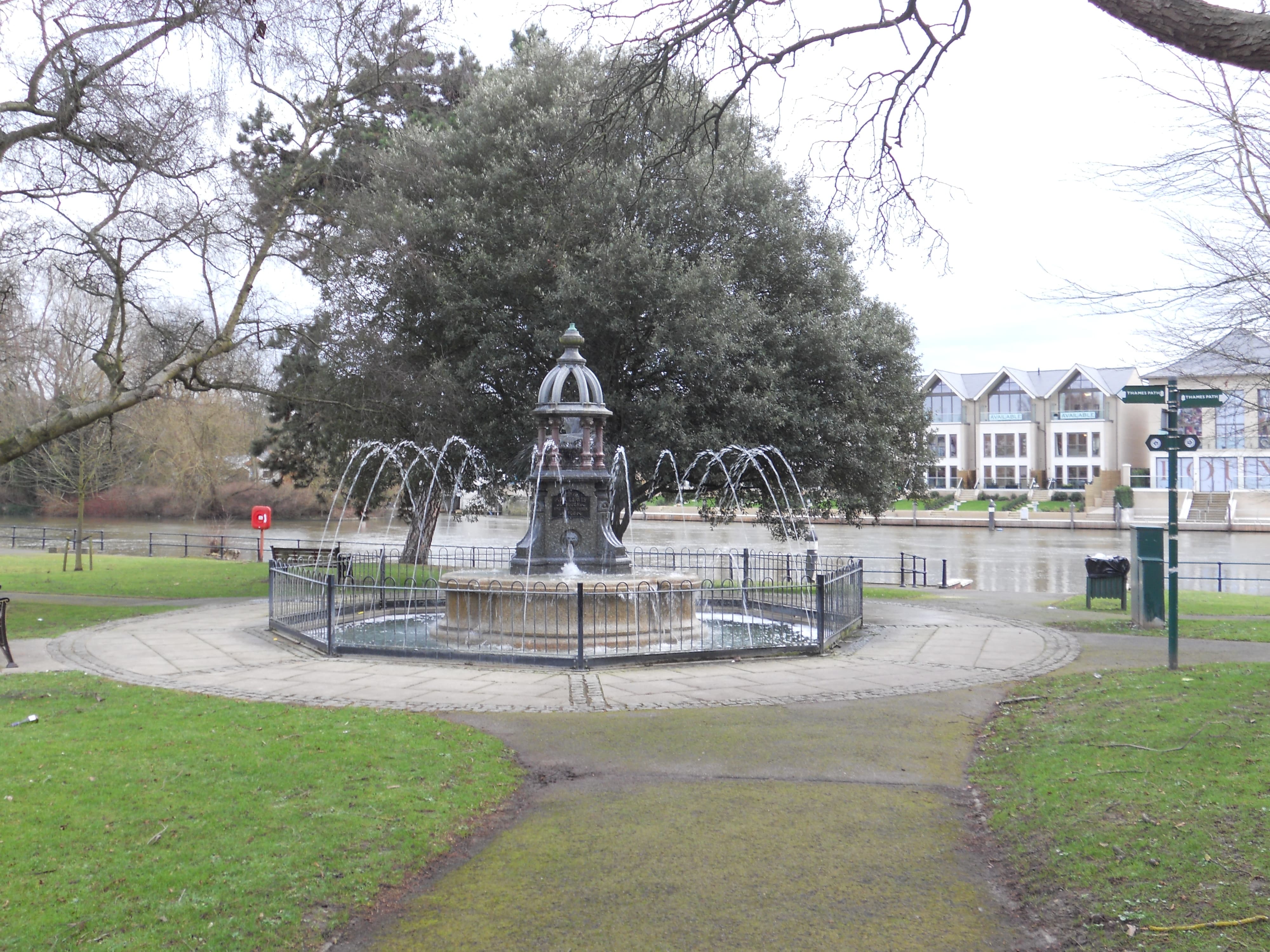 Ada Lewis Monument at Maidenhead Riverside, besides the River Thames