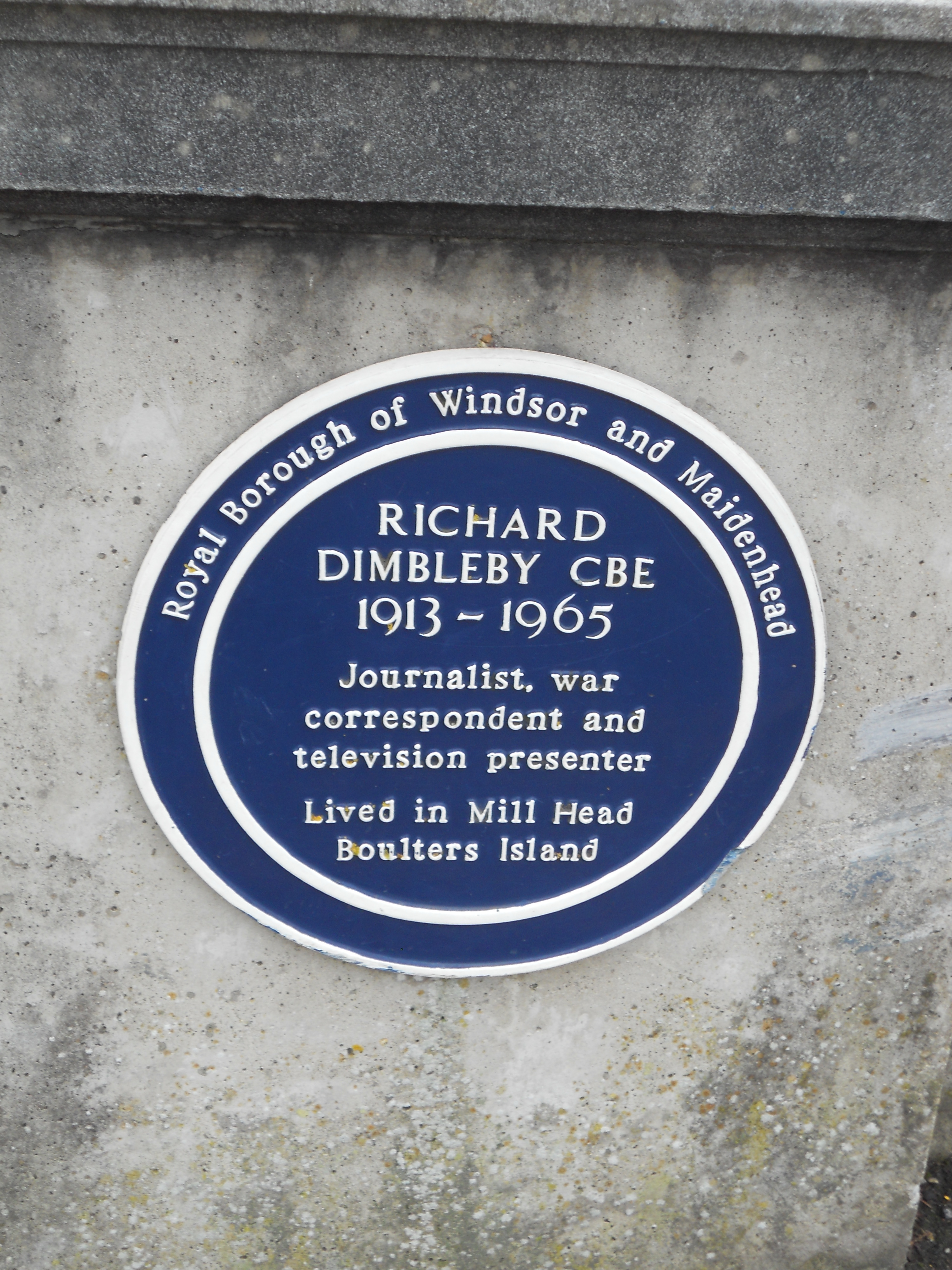 Richard Dimbleby - Plaque on the bridge over to Ray Mill Island