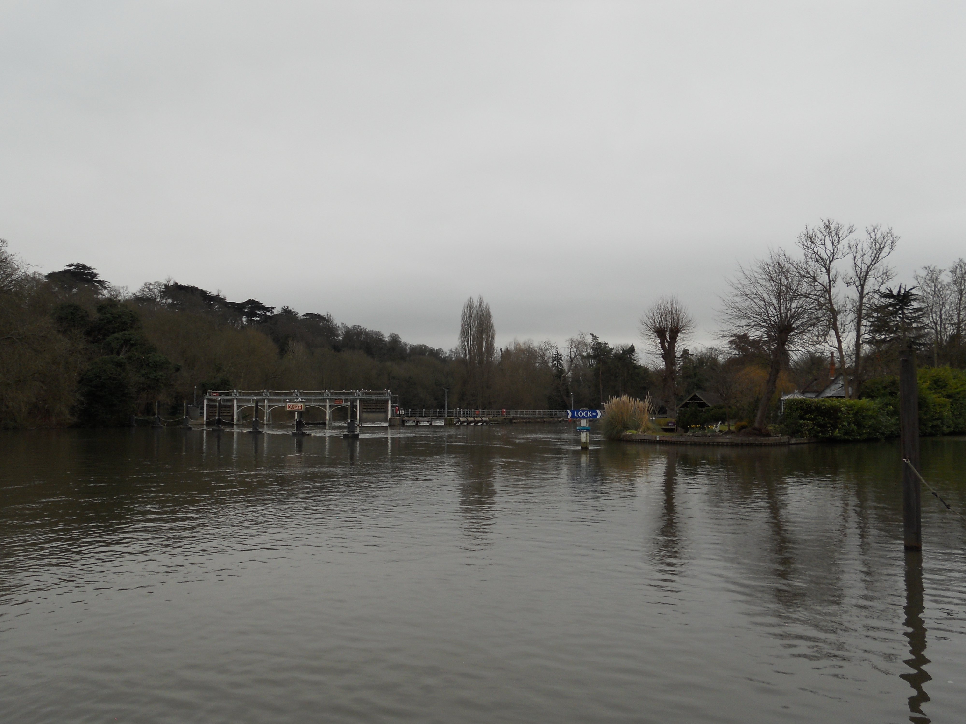 Boulters Weir from the Thames footpath