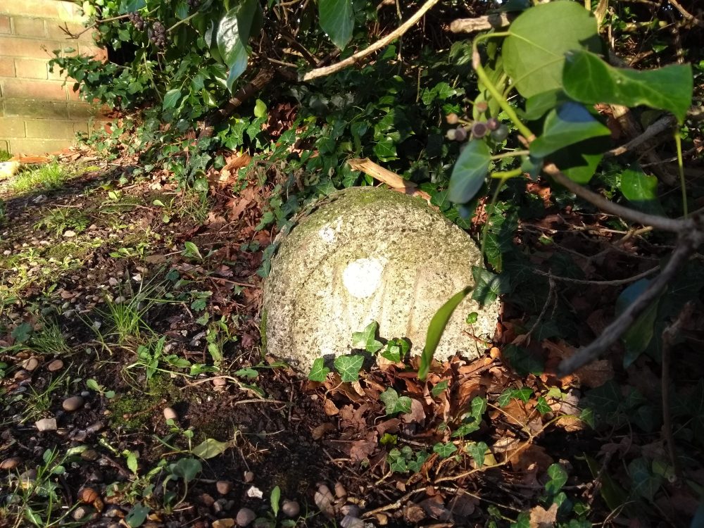 Maidenhead Boundary Stone at Darling's Lane