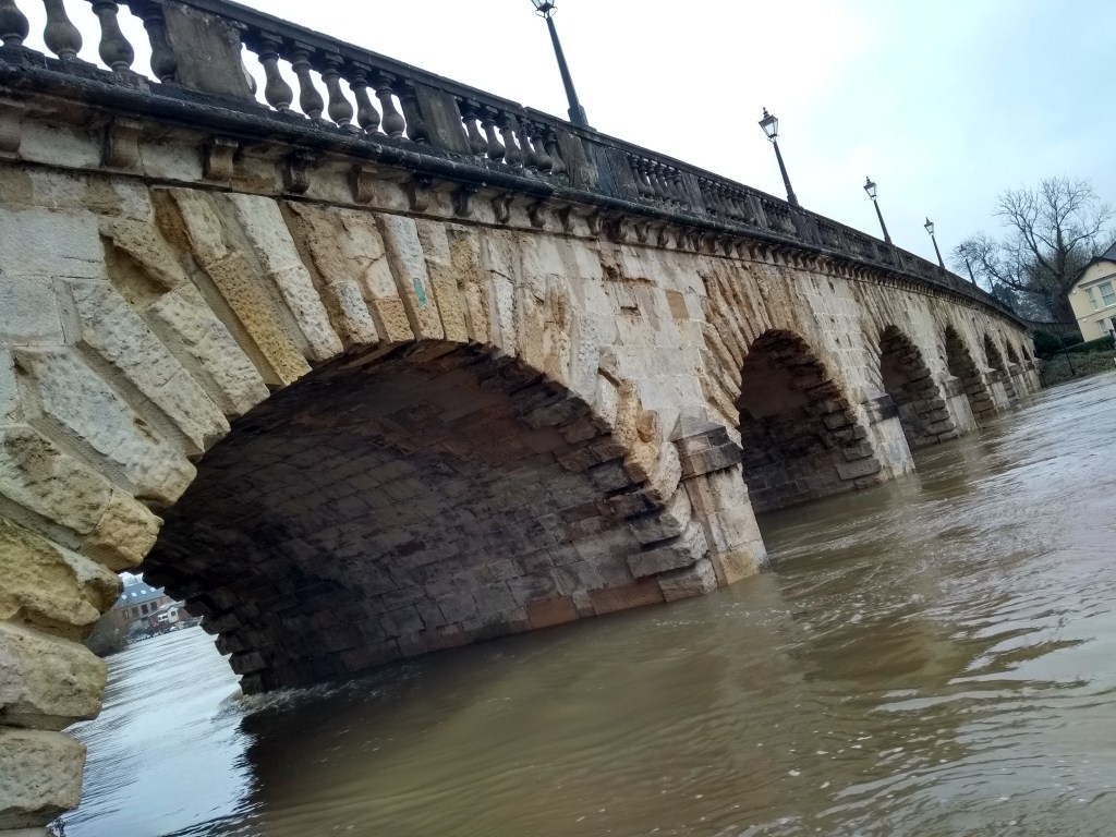 Maidenhead Bridge during the floods