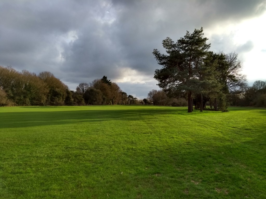 Winter sun on Maidenhead Golf course