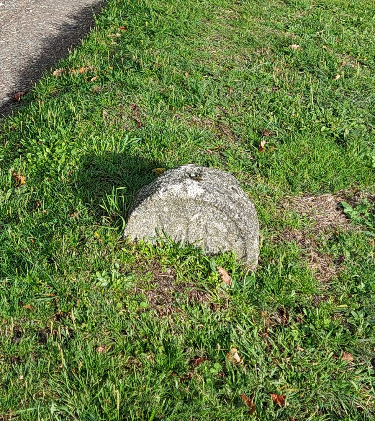 Boundary Stone MB6 Shire Horse Pub by A4