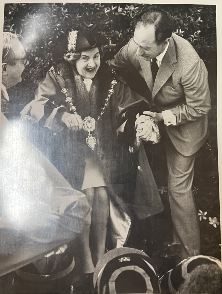 Mayor Euphemia Underhill being bumped on a stone in 1973