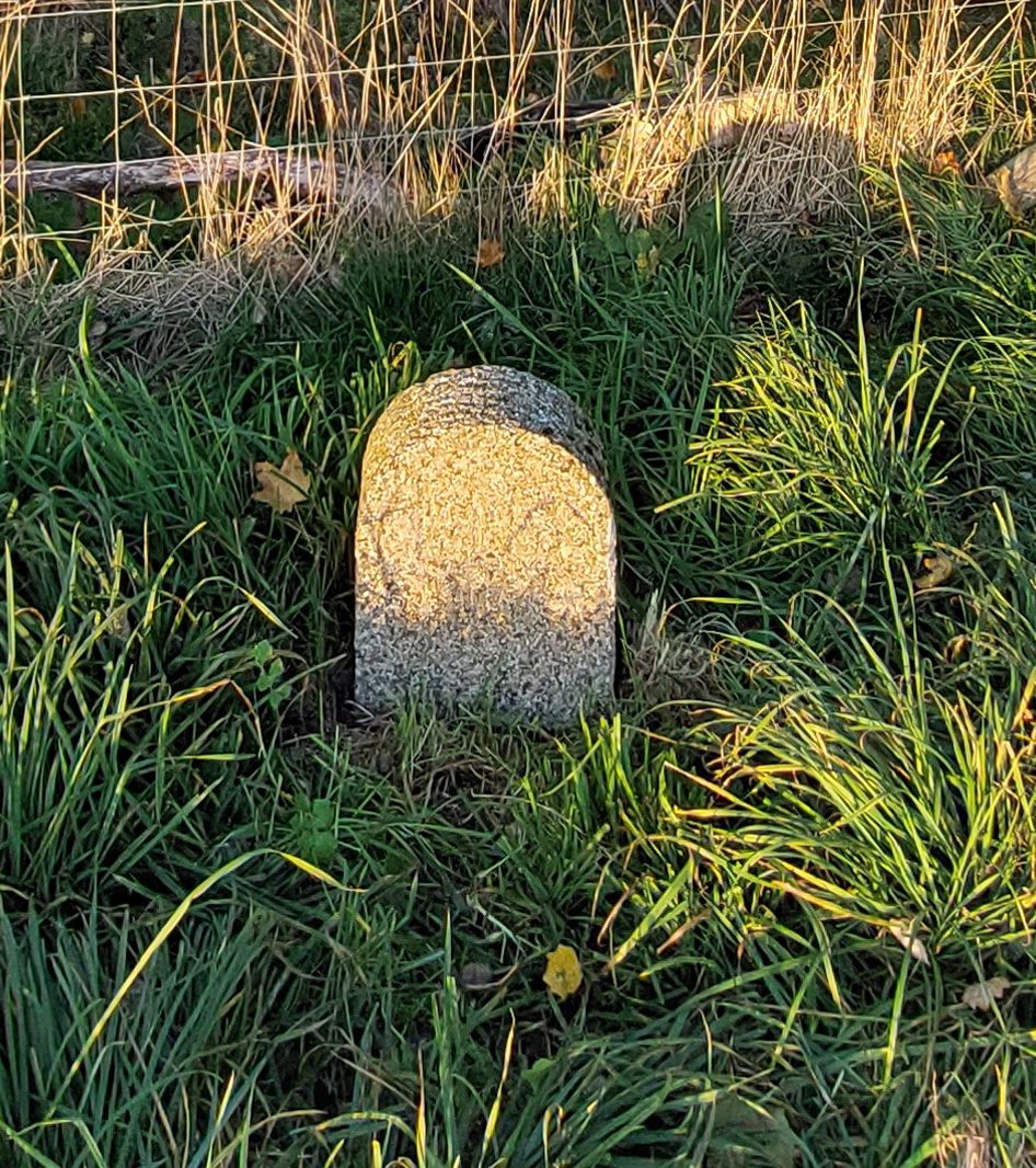 Boundary Stone MB23 Battlemead Common