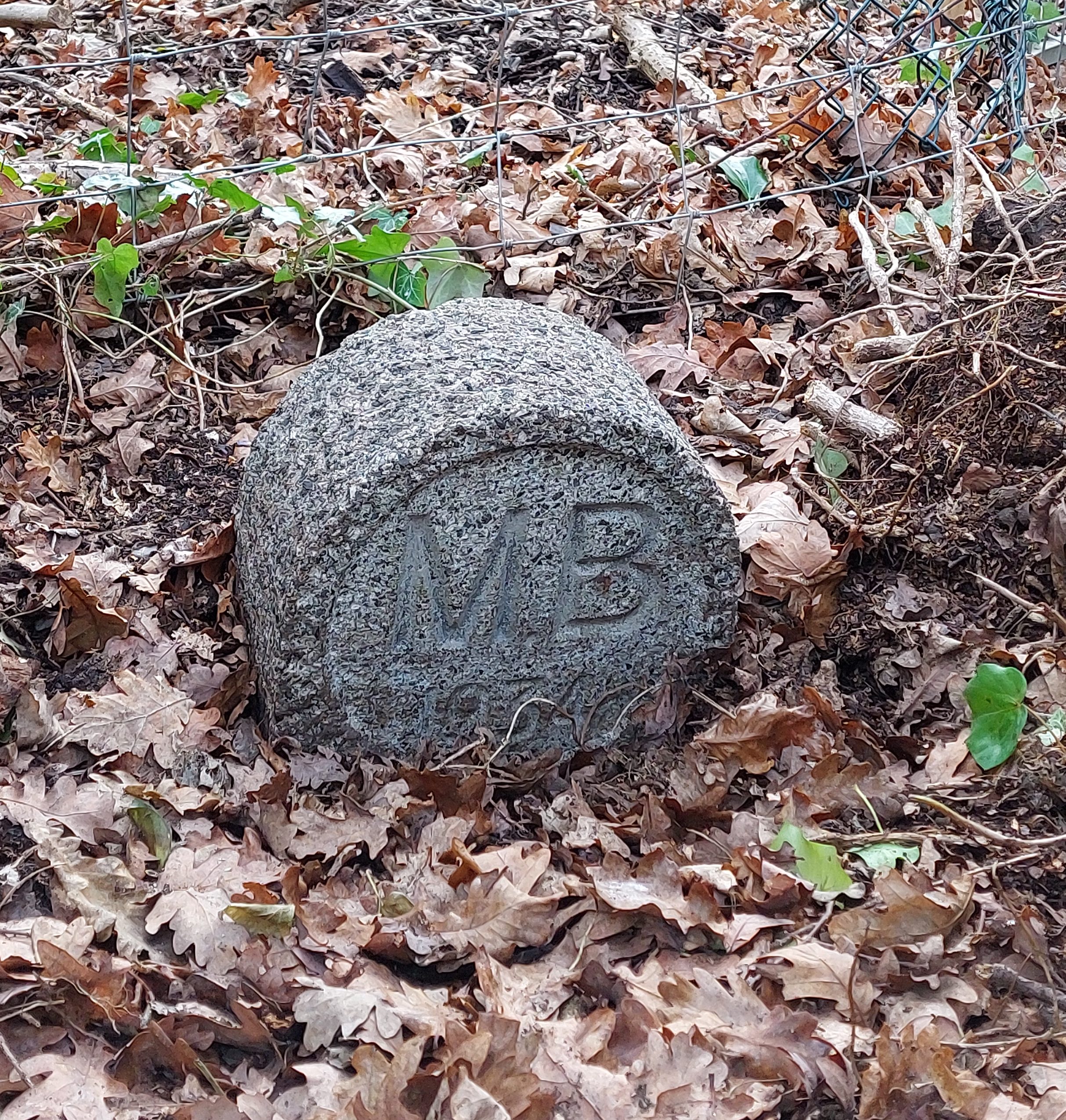 Boundary Stone MB28 Ockwells Road